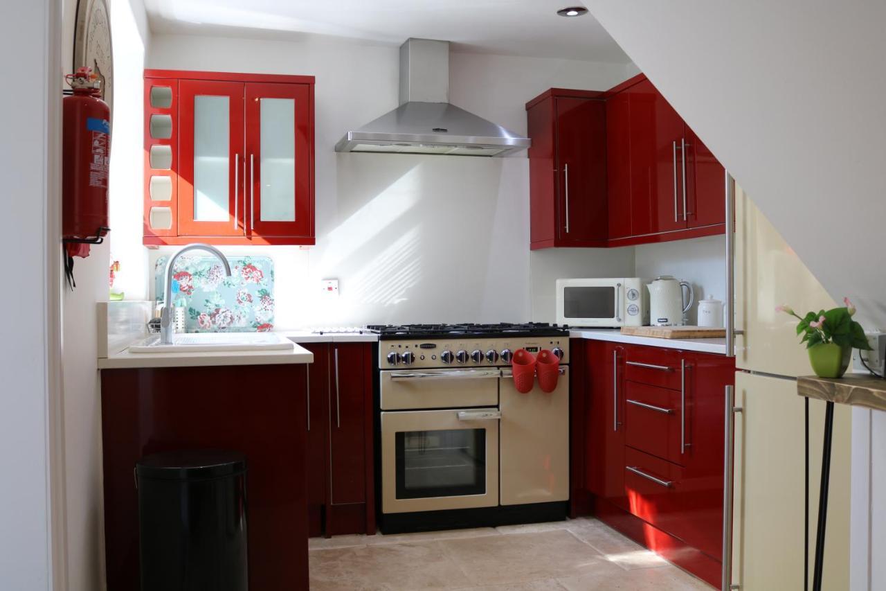 Large Cottage, 3 Beds All En-Suite, Small Village Location Overlooking Mousehole Penzance Exterior foto