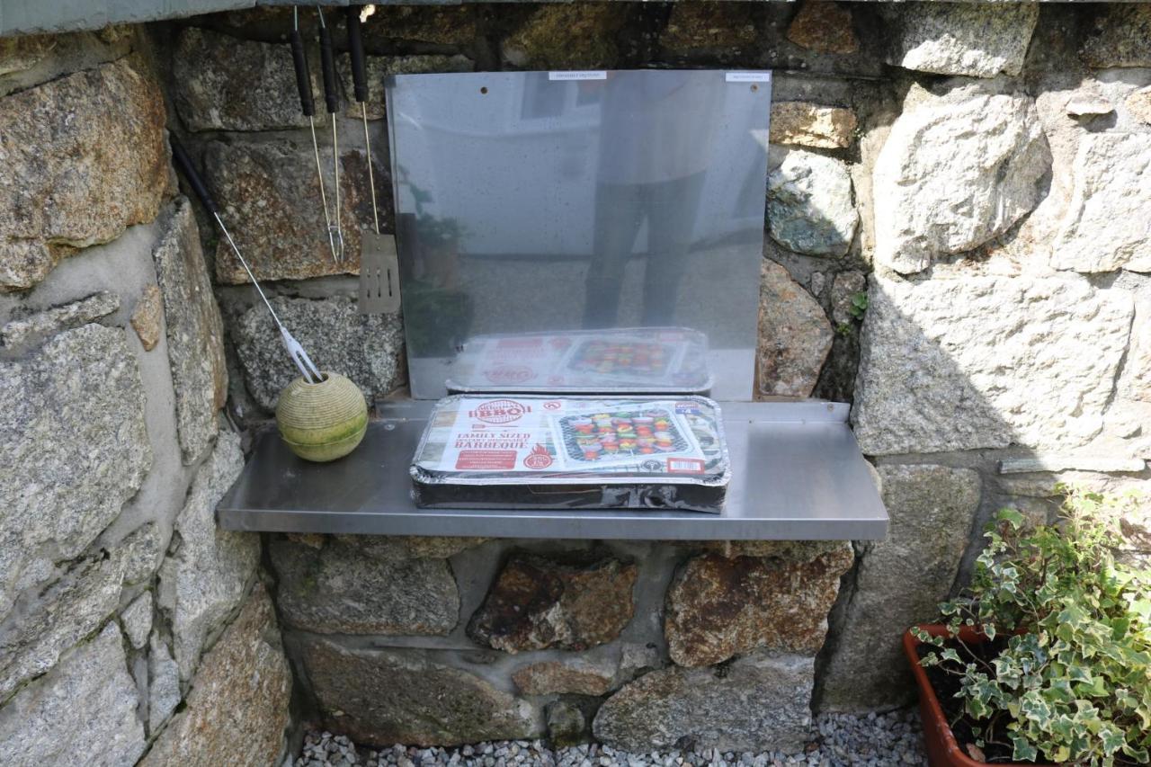 Large Cottage, 3 Beds All En-Suite, Small Village Location Overlooking Mousehole Penzance Exterior foto